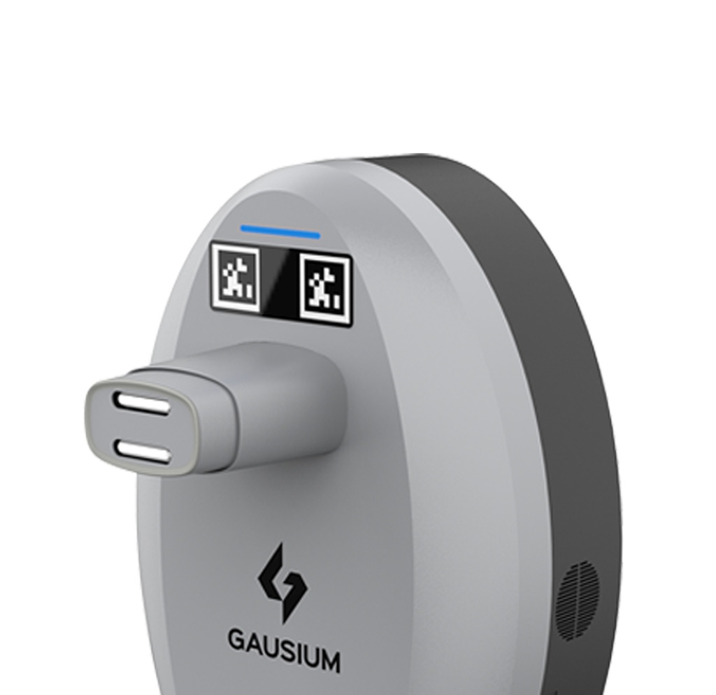 GAUSIUM Omnie Cleaning robot and docking station SET 